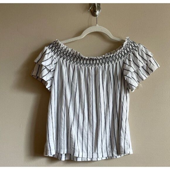 American Eagle top - Picture 2 of 7